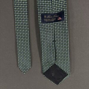 Brooks Brothers Silk Neck Tie Made In USA VTG 90s Green 3"